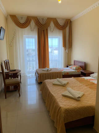 Гостиница Акрополь Николаевка 3Х МЕСТНЫЙ НОМЕР-1